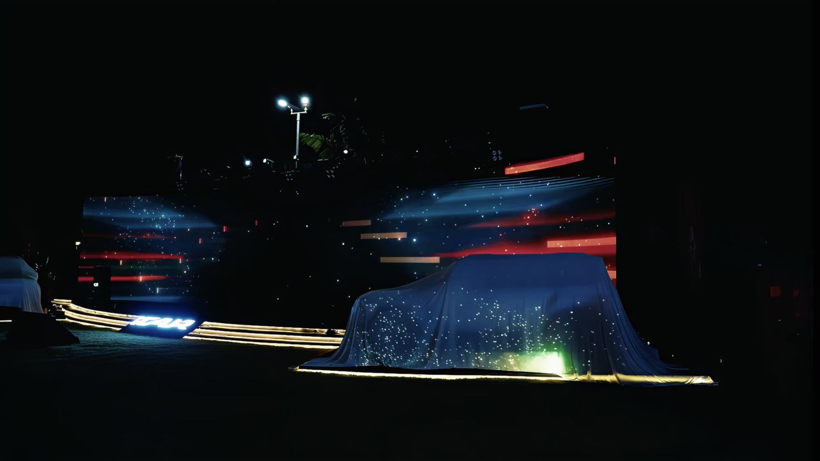 icaur 3D projection mapping on textile